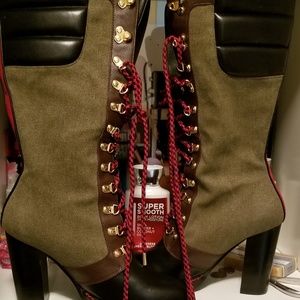 Jennifer Le Driftwood